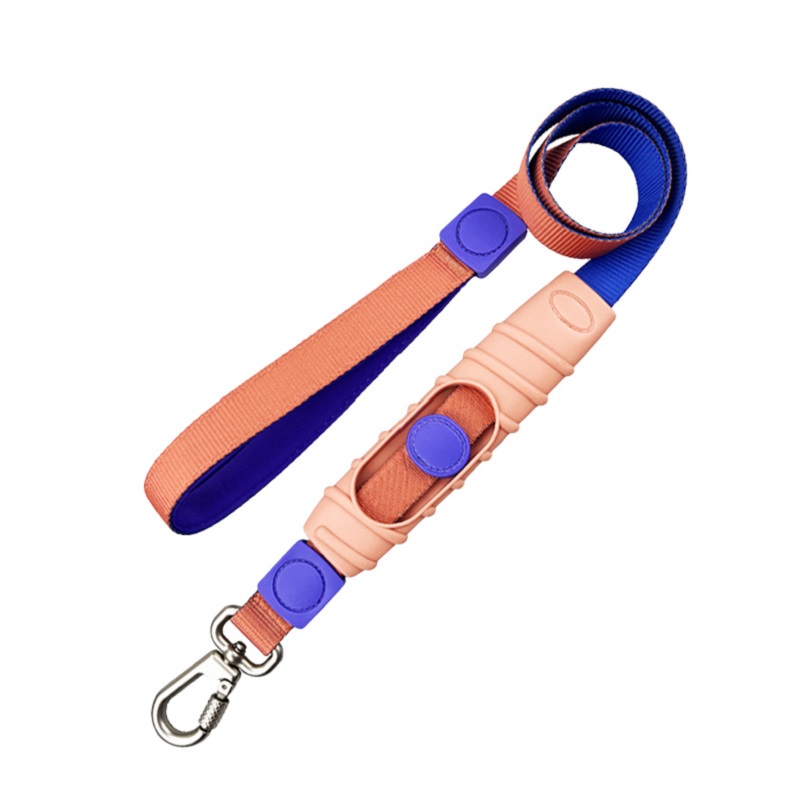 Adjustable Dog Leash Is Made of High Quality Material Explosion Proof Bungee Dog Leash